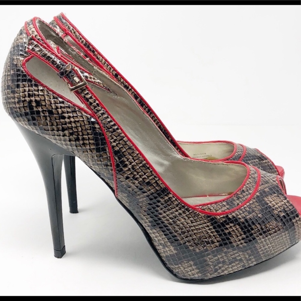 Guess Snakeskin Pumps